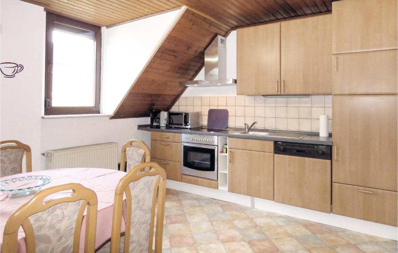 Gorgeous Apartment In Lahnstein With Kitchen Extérieur photo